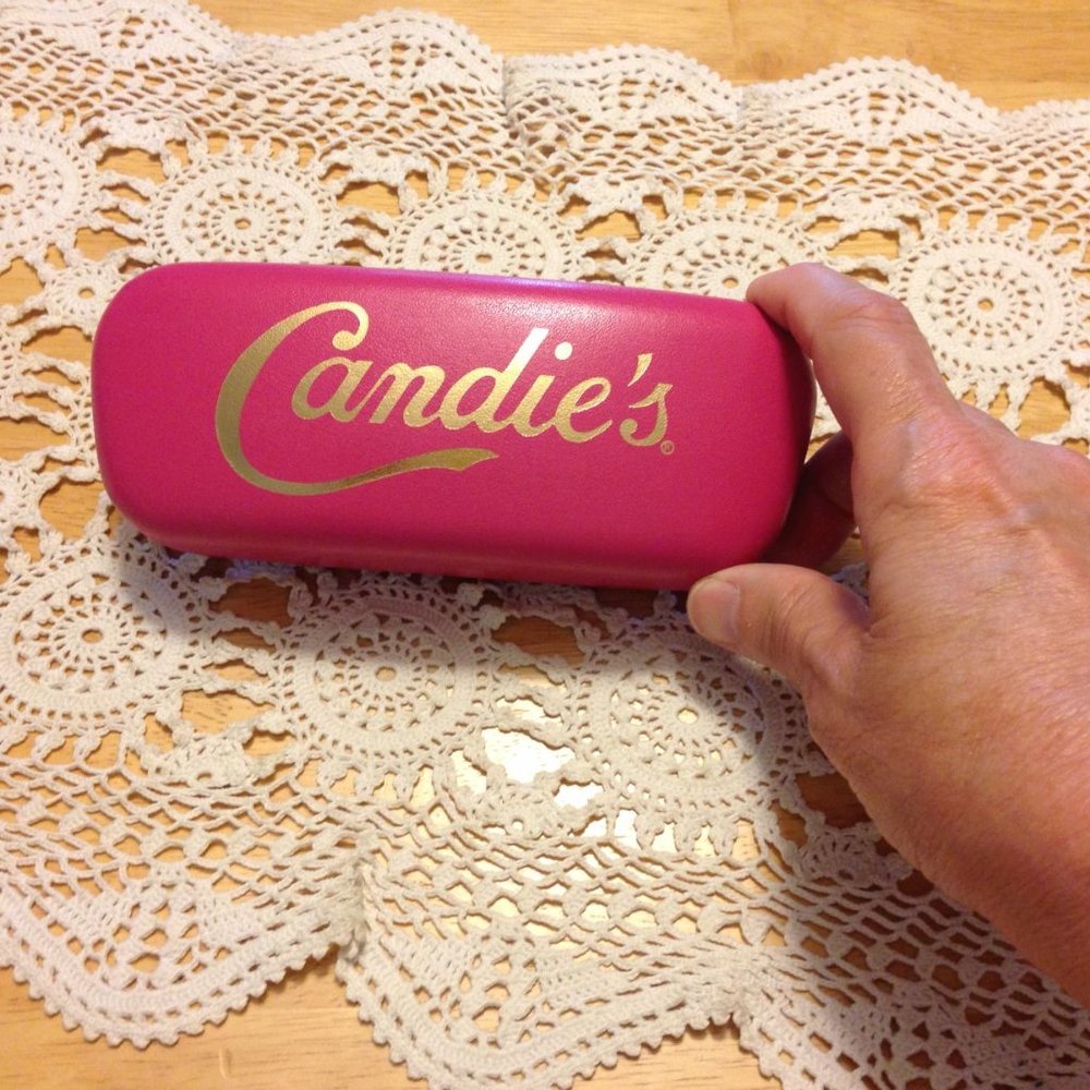 Candie's Hot pink and gold eyeglass case